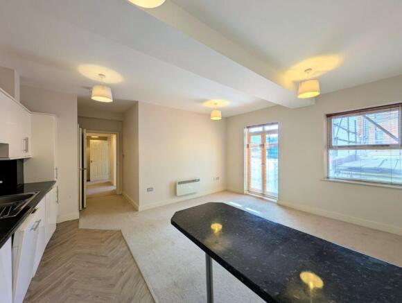 1 bed Flat to rent Image 5