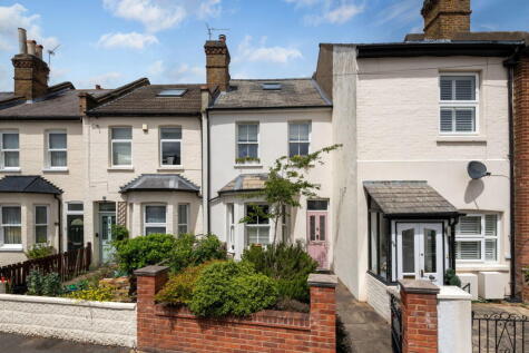 Victor Road, Teddington, TW11 8SP