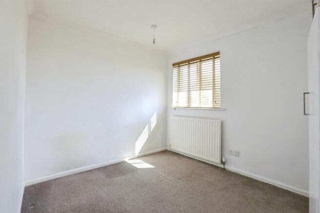 2 bed Ground Flat for sale Image 8