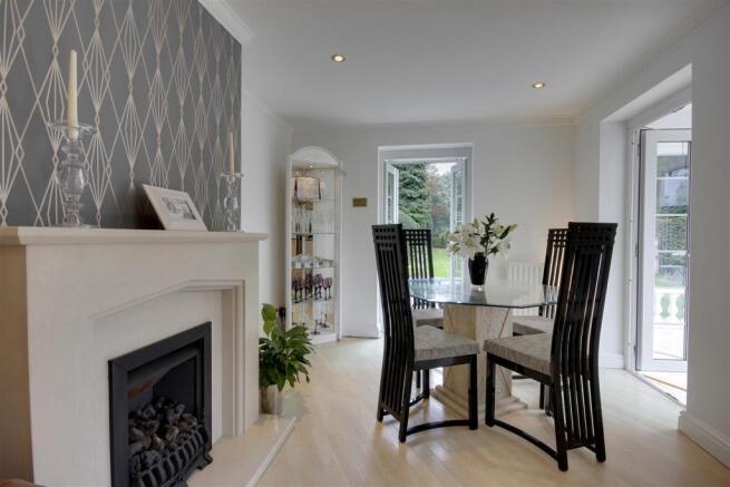 Living Area - Alternative View