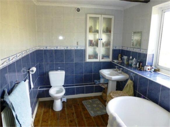 Photo 8