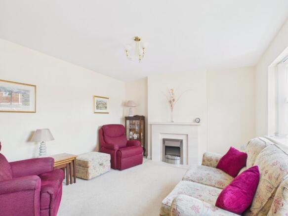 3 bed Link Detached House for sale Image 4
