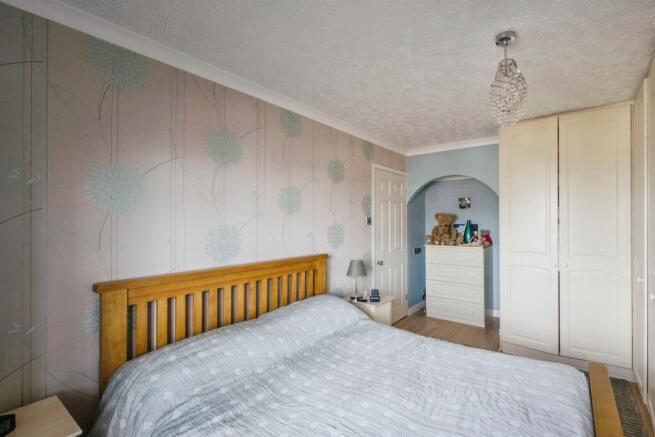 3 bed Semi-Detached for sale Image 10