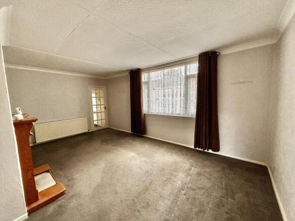 3 bed Bungalow for sale Image 5
