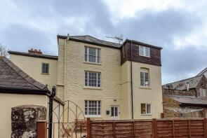 2, Lodge Gardens, Church Street, Lydney GL15 6RG