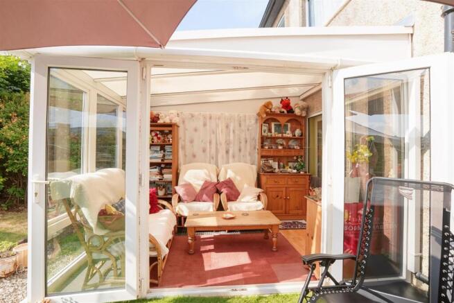 3 bed Semi-Detached for sale Image 8