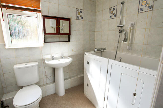 Photo 6