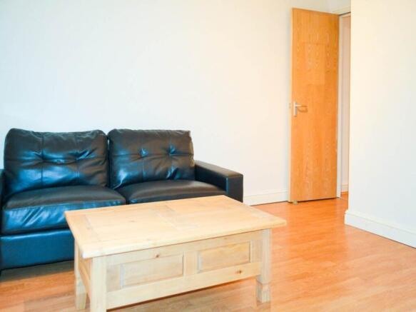 02_Living_Room_Richm