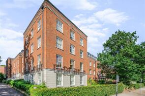 51, Peel Court, College Way, Welwyn Garden City AL8 6DG