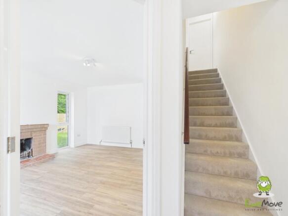EweMove Estate Agents Basingstoke - Dragonfly Driv