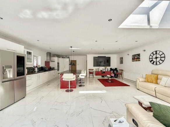 Kitchen Family Room