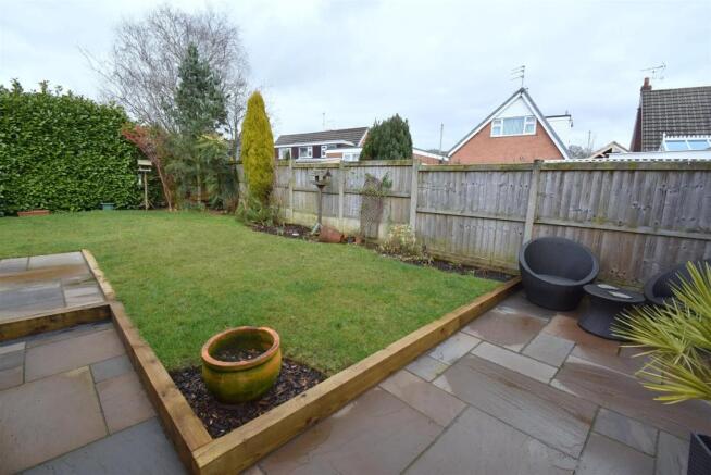 GARDEN.JPG