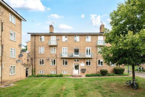 Pinner Grove, Pinner