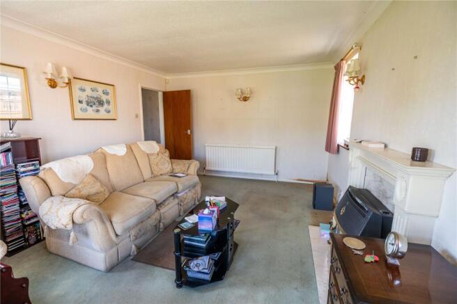 Lindsey Drive, Holton-le-Clay, Grimsby, Lincolnshire, DN36 photo 4