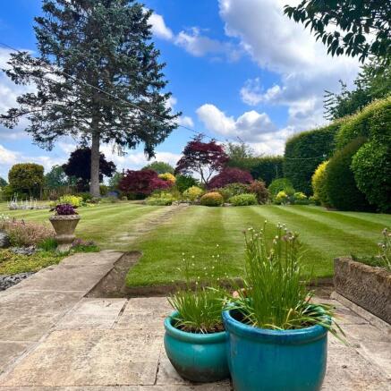 3 bed Detached Bungalow for sale Image 12
