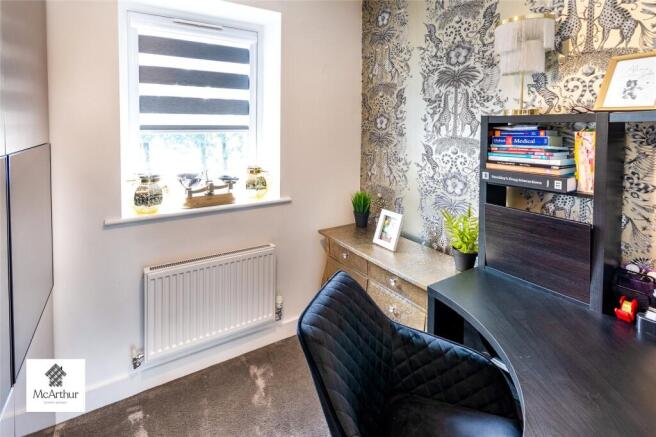 4 bed Semi-Detached for sale Image 12