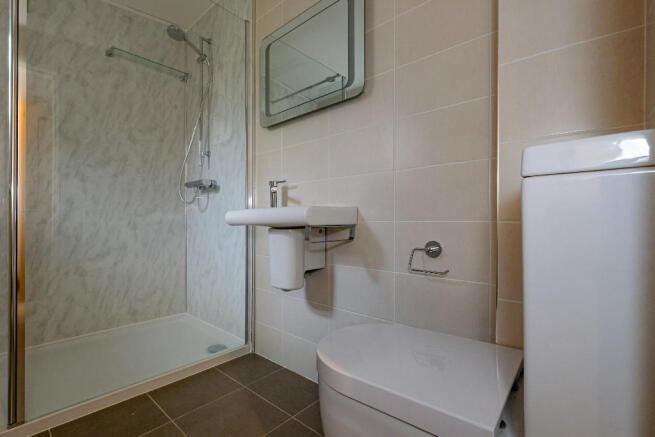 Master Ensuite