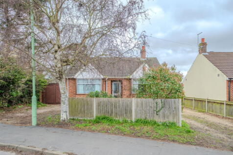 Gorleston Road, Lowestoft, NR32 3AF