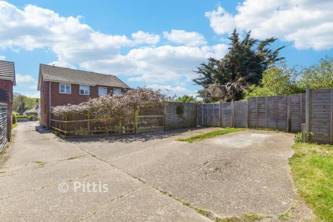 Driveway/Parking
