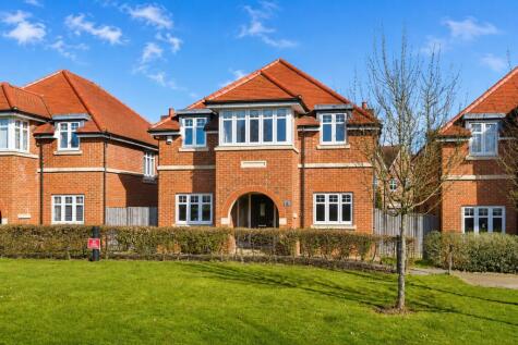 The Green, Kings Park, St. Albans, Hertfordshire, AL3