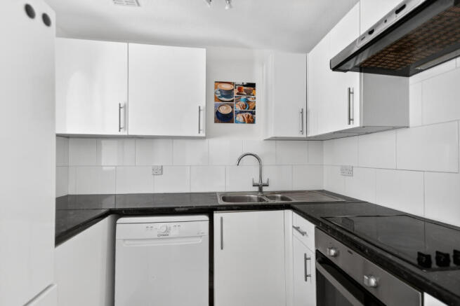 8maplecourtlarge13