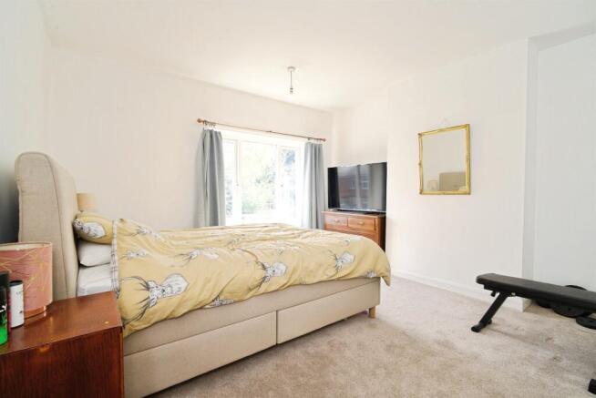 3 bed Semi-Detached for sale Image 10