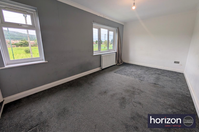 2 bed Semi-Detached for sale Image 6