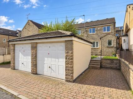 Prospect Villas, Cleckheaton, BD19