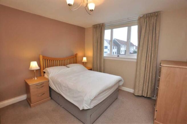 7Master Bedroom.JPG