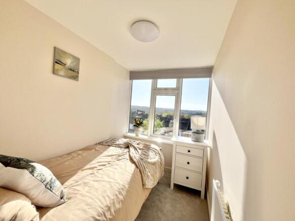 3 bed Terraced for sale Image 7