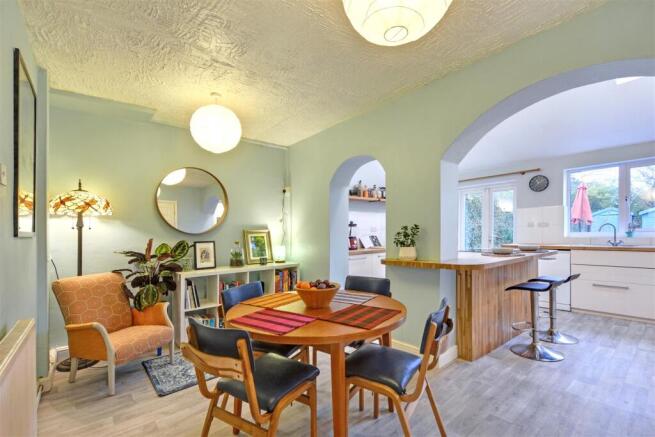 Dining Room_1.jpeg