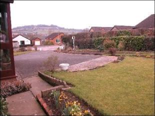 Front Garden & Drive