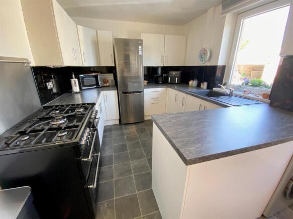 3 bed End of Terrace for sale Image 5