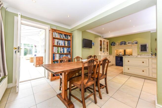 Breakfast Room