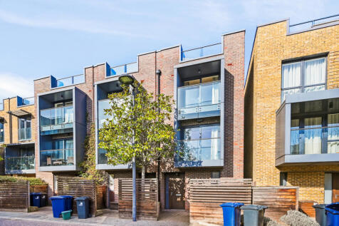 Bromyard Avenue, London, W3