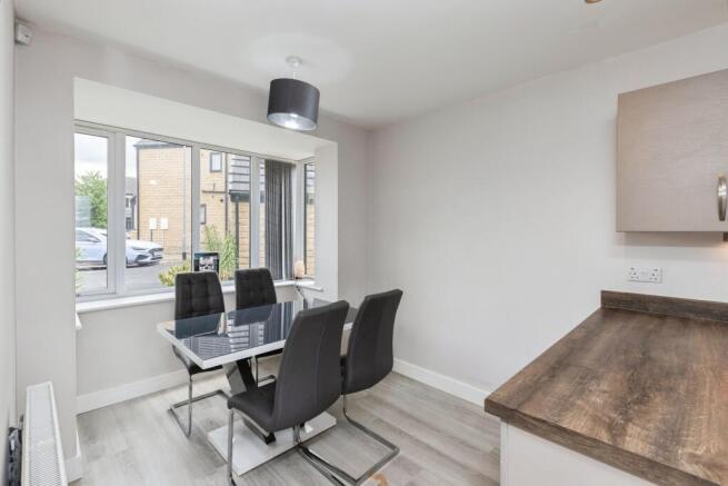 3 bed Semi-Detached for sale Image 10