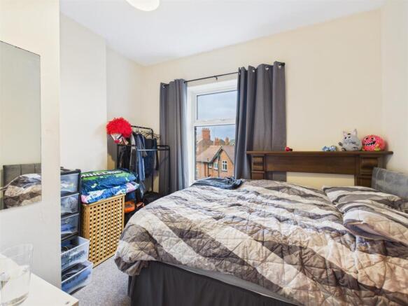 1 bed Flat for sale Image 6