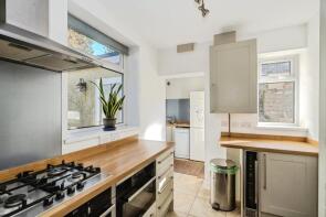 21, Lon Dan Y Coed, Cockett, Swansea SA2 0TU