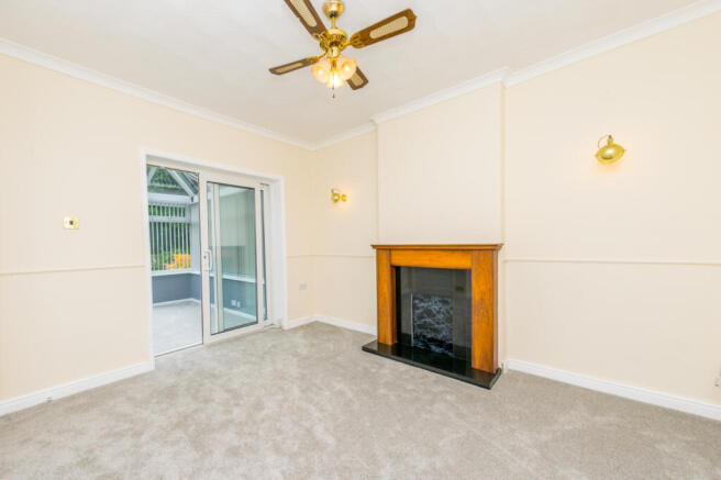 3 bed Semi-Detached to rent Image 8
