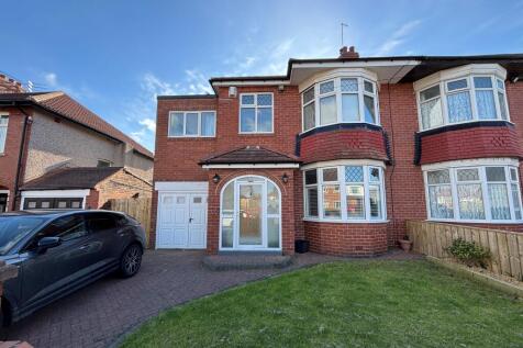 Canberra Avenue,
Whitley Bay, Tyne and Wear,
NE25 9DD