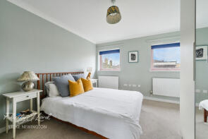 Flat 13, 68 George Downing Estate, Cazenove Road, Hackney, London N16 6BW
