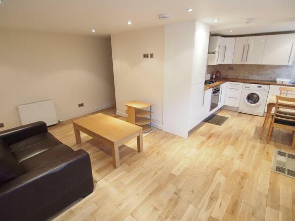 Lounge/Kitchen