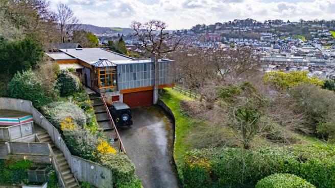 02 - Vikings 22 Seymour Road Newton Abbot.jpg