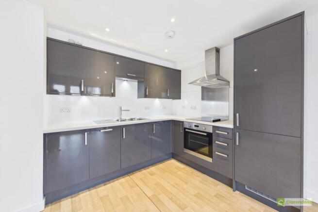 CAM02528G0-PR0438-STILL007 - Copy