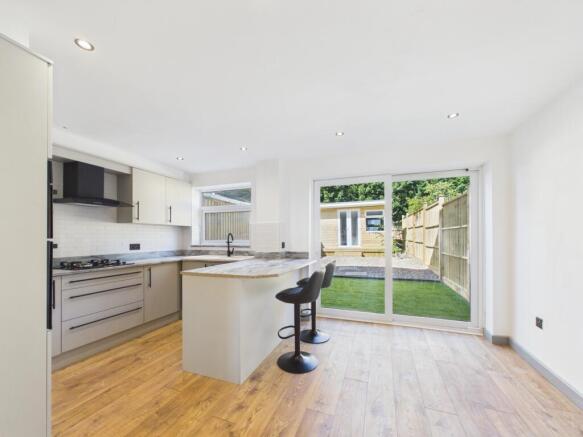 Derwent Close, Allestree photo 4