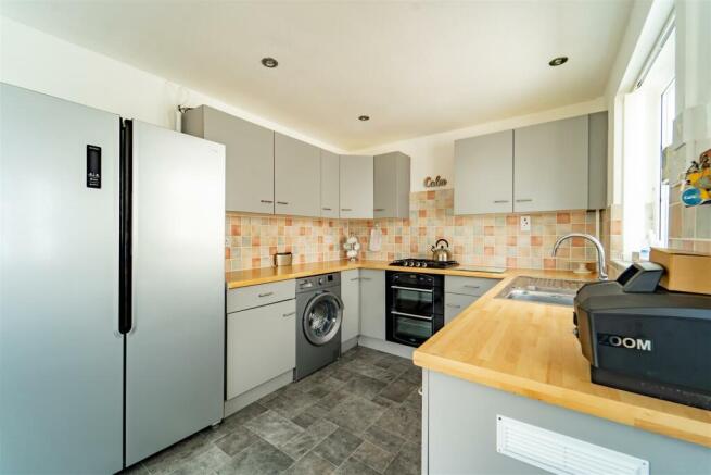 21 Hawthorne Avenue - Full Res (14 of 16).jpg