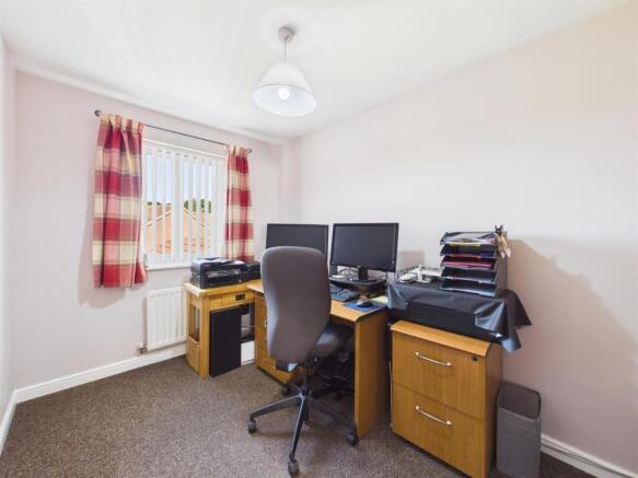 3 bed Detached for sale Image 8