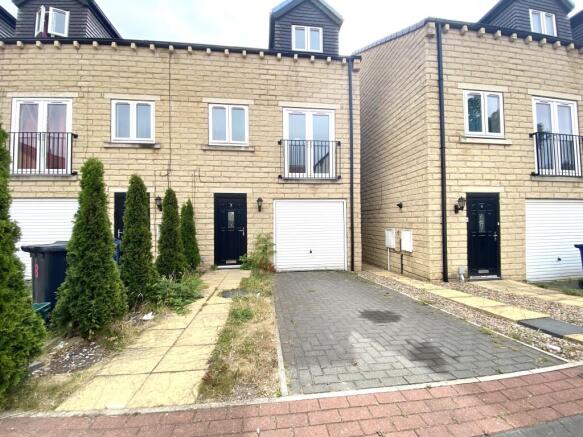 3 bed Town House to rent Image 9