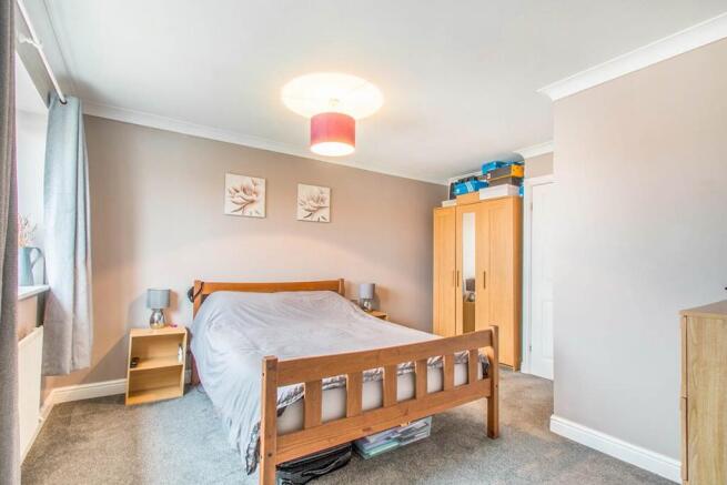 3 bed Detached to rent Image 6