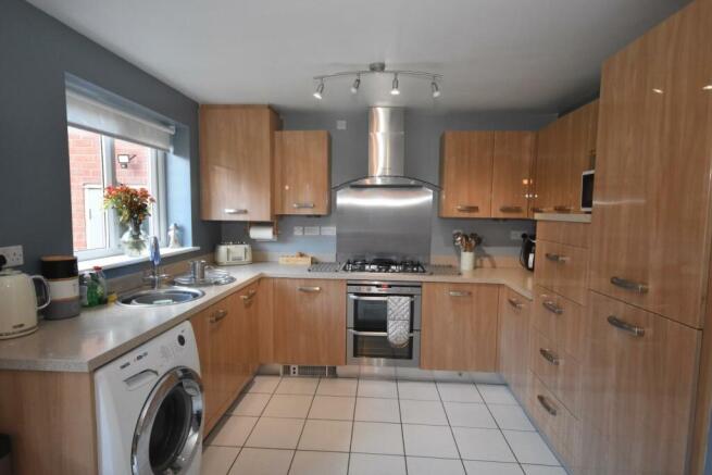 KITCHEN DINER 04.JPG